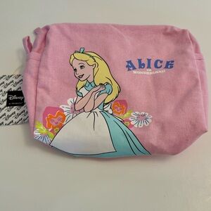 NWT. Disney Primark ALICE IN WONDERLAND COTTON WASH TOILETRY MAKE UP BAG